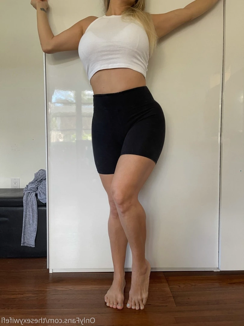 sexy wife [ thesexywifefl ] Onlyfans leaked photo 7123394 on Hotleaks.tv