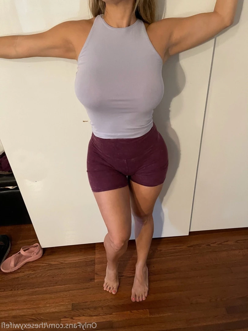 sexy wife [ thesexywifefl ] Onlyfans leaked photo 7132127 on Hotleaks.tv