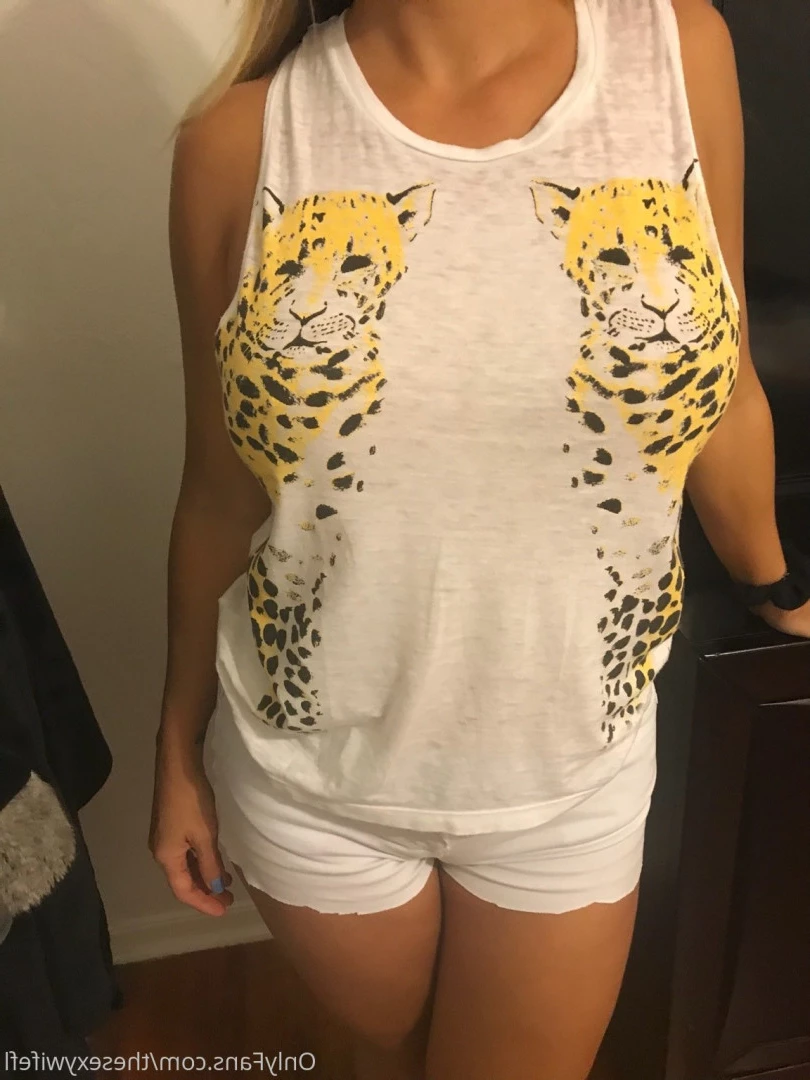 sexy wife [ thesexywifefl ] Onlyfans leaked photo 7137487 on Hotleaks.tv