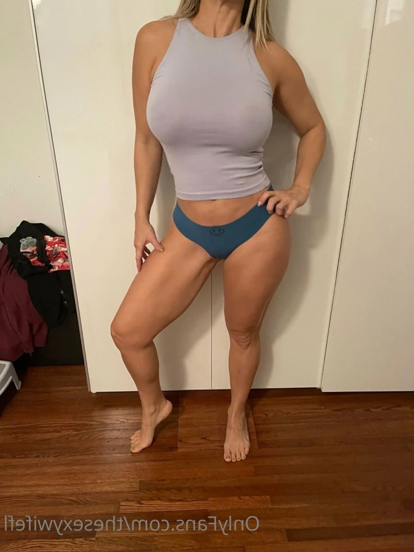 sexy wife [ thesexywifefl ] Onlyfans leaked photo 7138383 on Hotleaks.tv