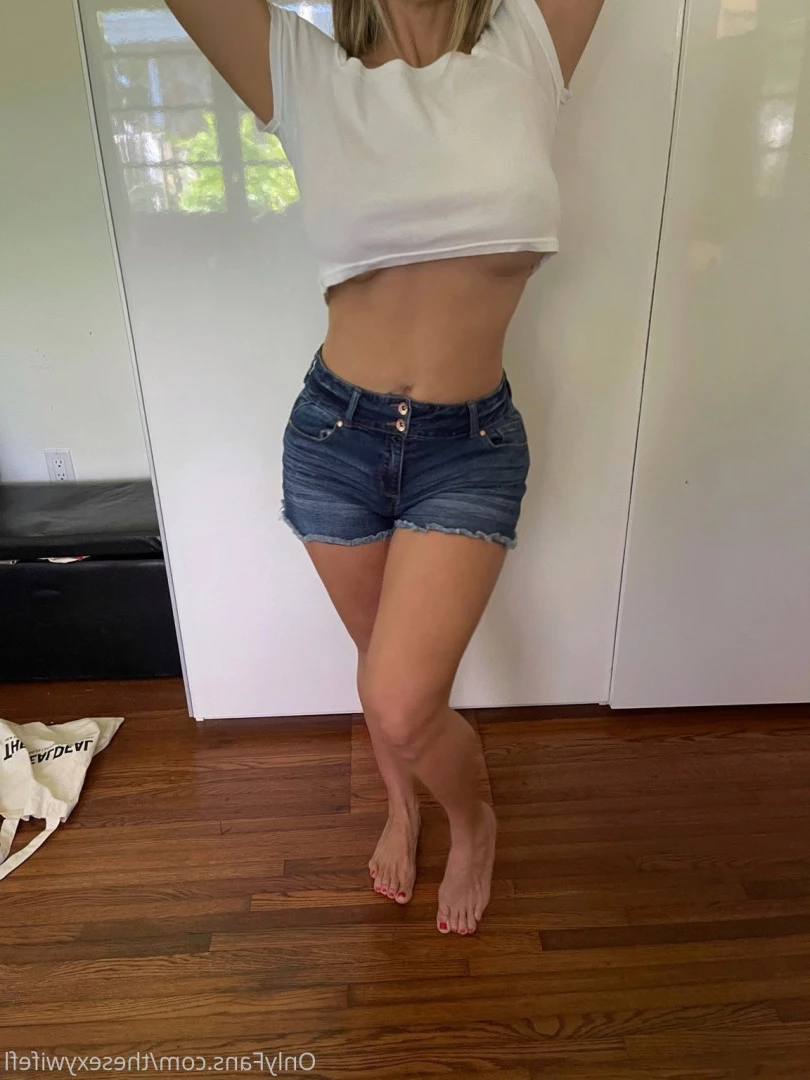 sexy wife [ thesexywifefl ] Onlyfans leaked photo 7139443 on Hotleaks.tv
