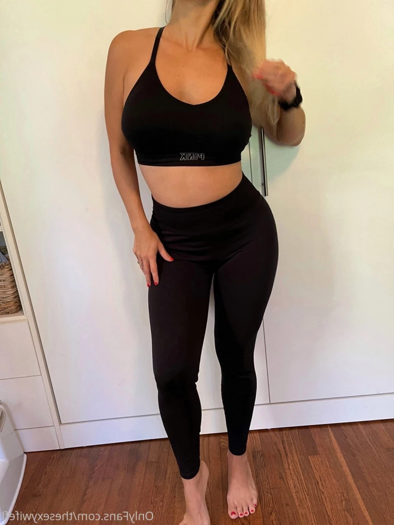 sexy wife [ thesexywifefl ] Onlyfans leaked photo 7141239 on Hotleaks.tv