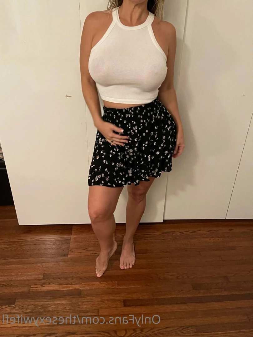 sexy wife [ thesexywifefl ] Onlyfans leaked photo 7141813 on Hotleaks.tv