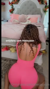 Thetayjean 💦 Natural Fat ASS 🍑 [ thetayjean ] Onlyfans leaked video 6679935 on Hotleaks.tv