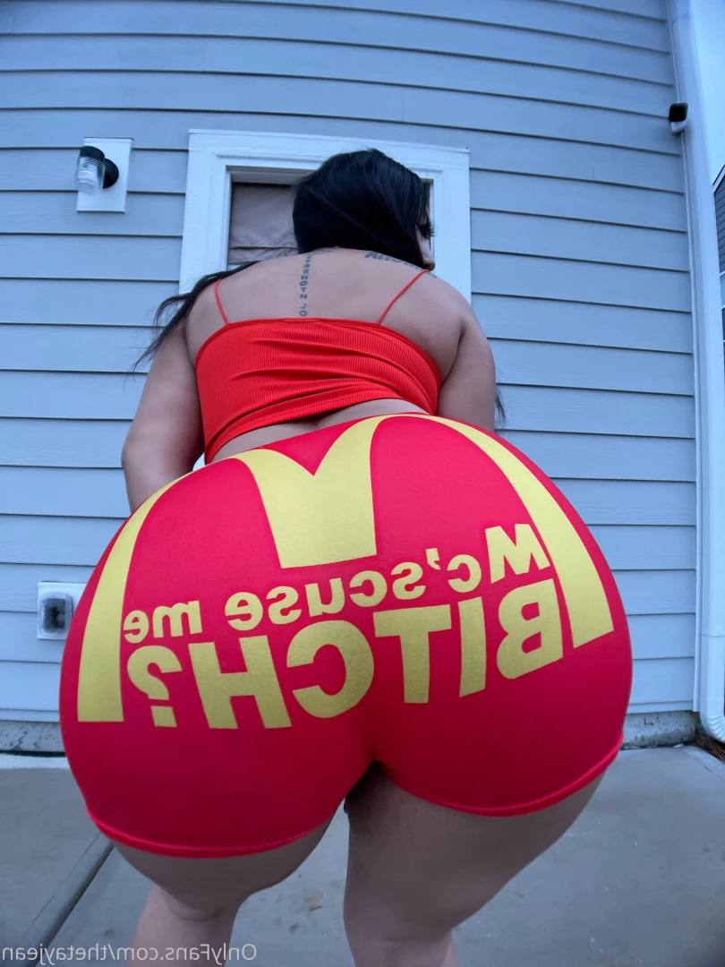 Thetayjean 💦 Natural Fat ASS 🍑 [ thetayjean ] Onlyfans leaked photo 6949362 on Hotleaks.tv