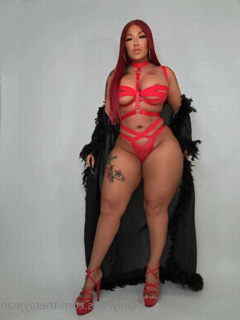 Thetayjean 💦 Natural Fat ASS 🍑 [ thetayjean ] Onlyfans leaked photo 6953217 on Hotleaks.tv