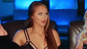 1611538