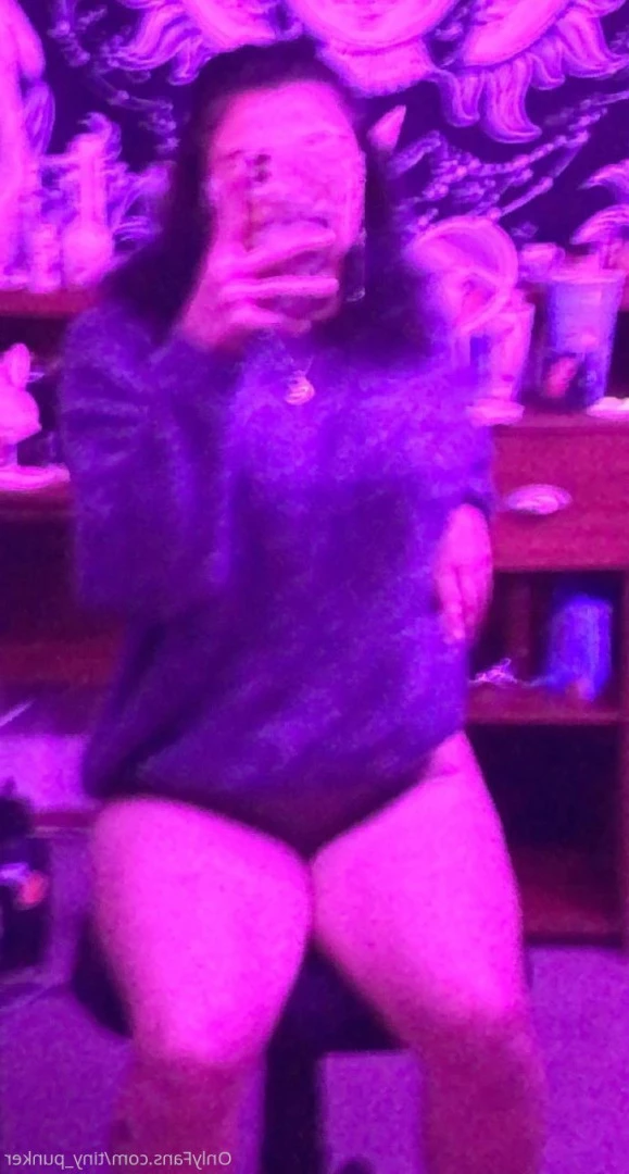 Finley [ tiny_punker ] Onlyfans leaked photo 6772589 on Hotleaks.tv