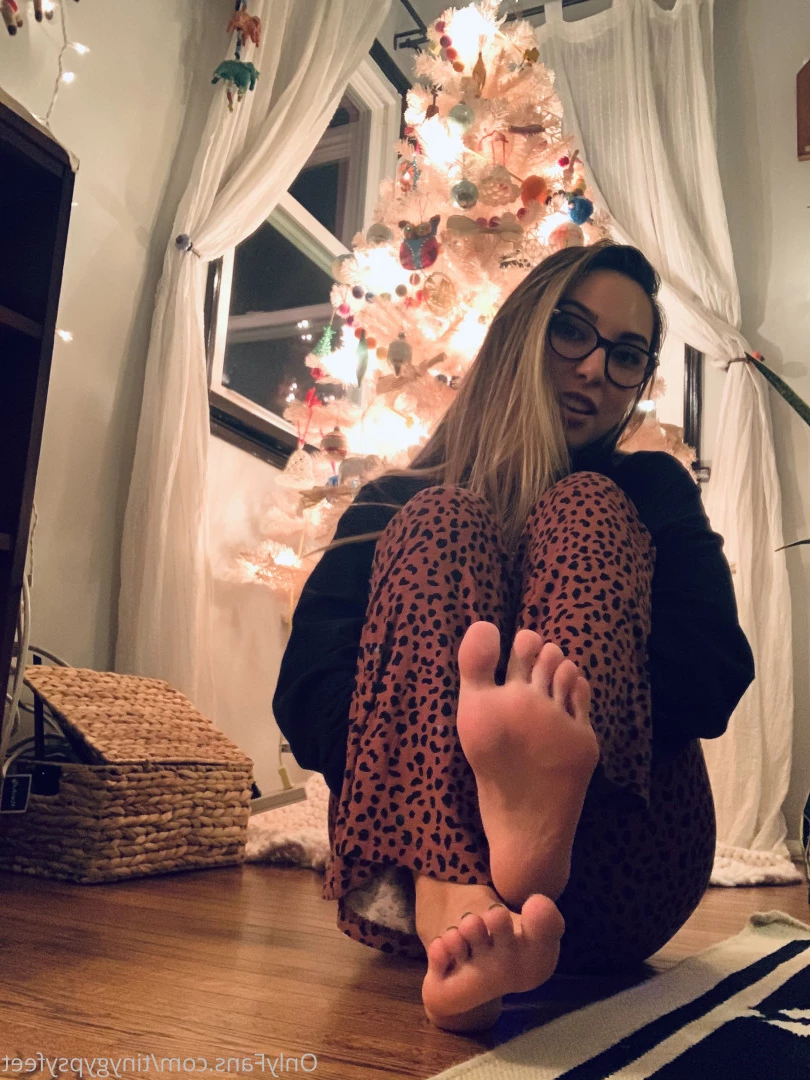 Tiny [ tinygypsyfeet ] Onlyfans leaked photo 7085298 on Hotleaks.tv