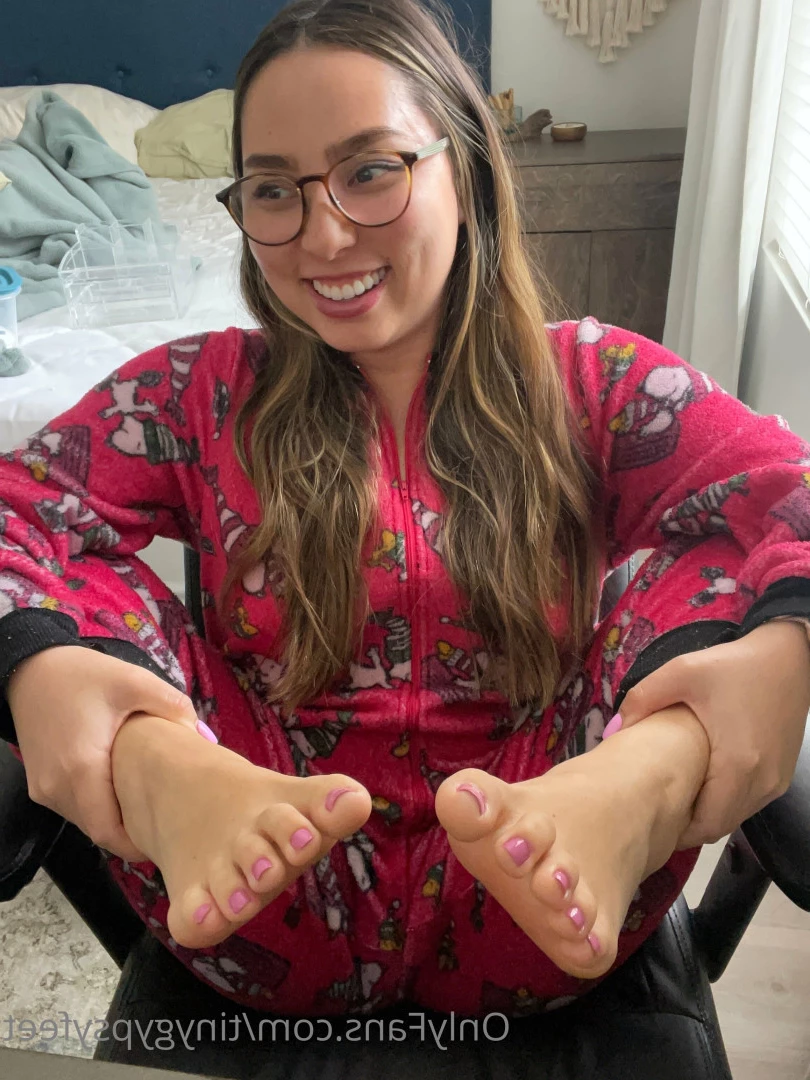 Tiny [ tinygypsyfeet ] Onlyfans leaked photo 7090972 on Hotleaks.tv