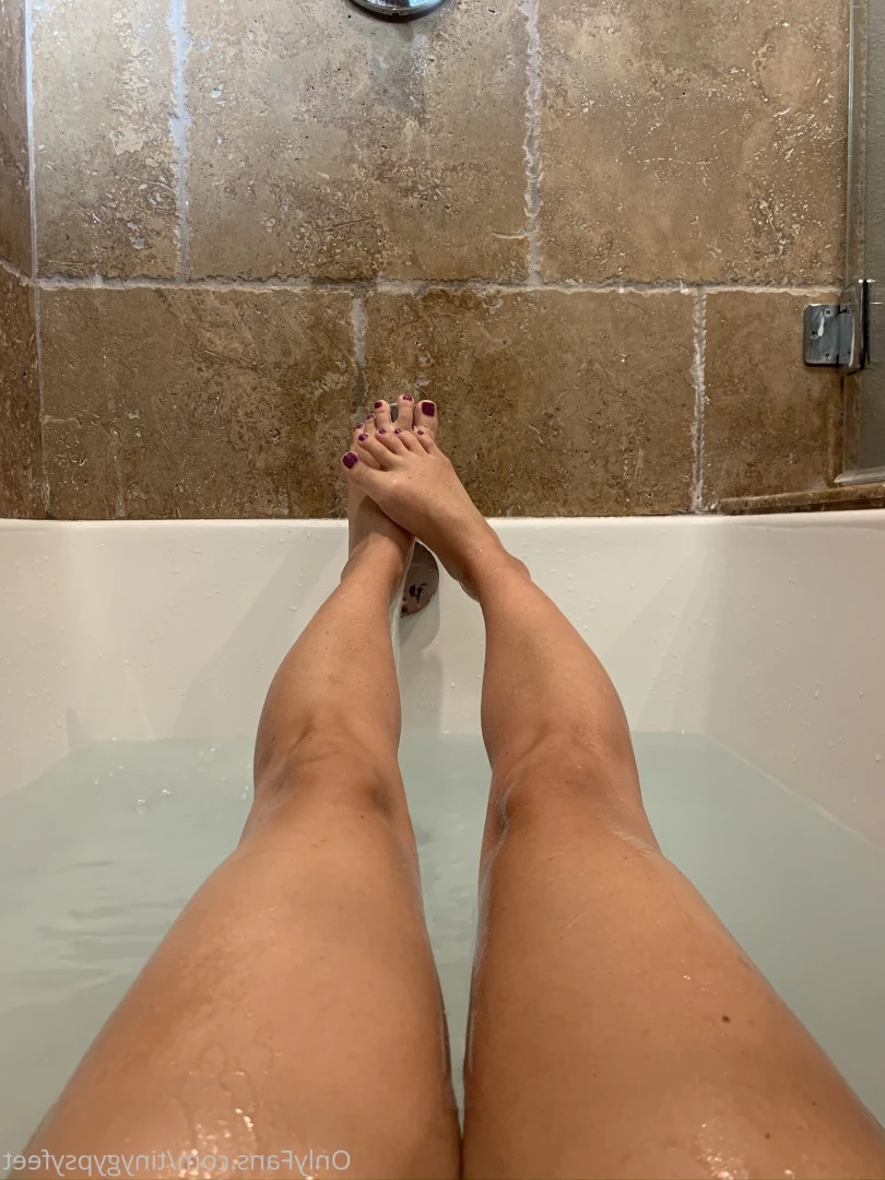 Tiny [ tinygypsyfeet ] Onlyfans leaked photo 7095152 on Hotleaks.tv