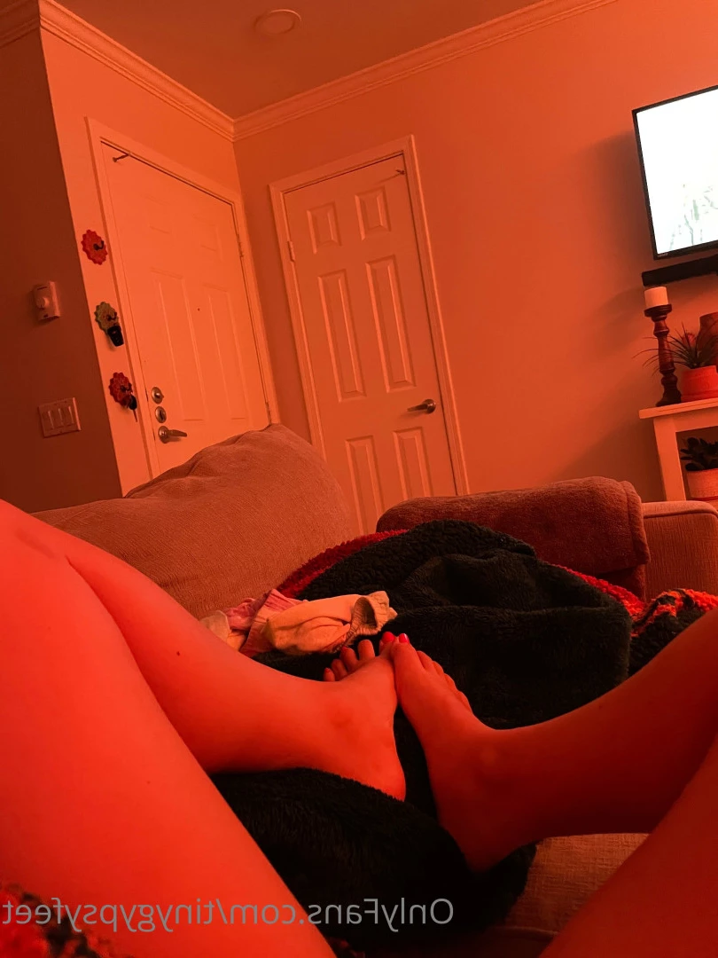 Tiny [ tinygypsyfeet ] Onlyfans leaked photo 7095430 on Hotleaks.tv
