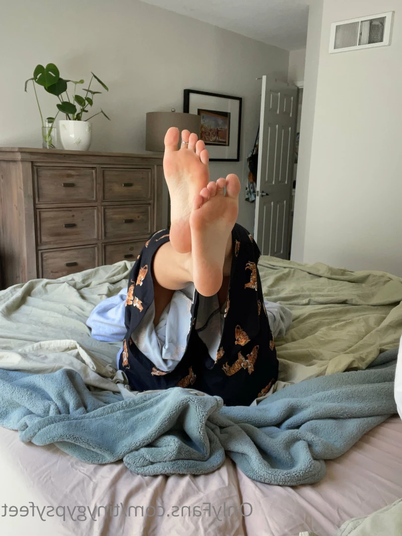 Tiny [ tinygypsyfeet ] Onlyfans leaked photo 7095648 on Hotleaks.tv