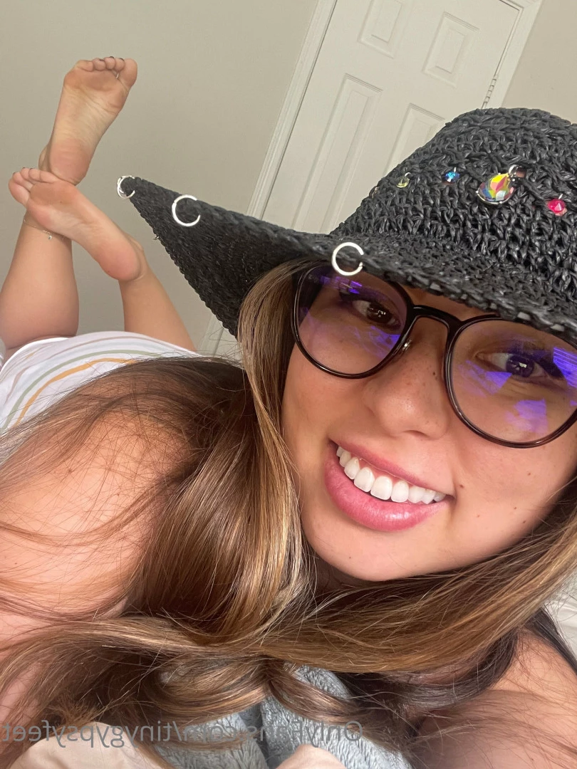 Tiny [ tinygypsyfeet ] Onlyfans leaked photo 7102770 on Hotleaks.tv