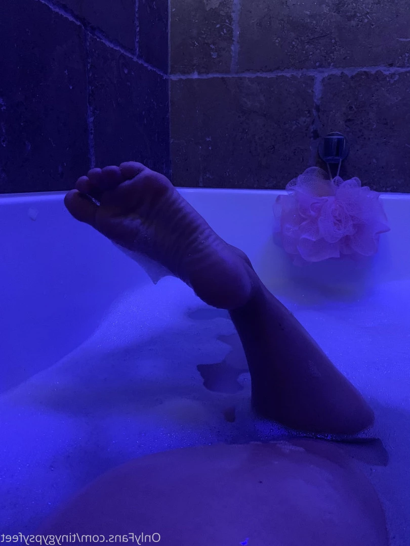 Tiny [ tinygypsyfeet ] Onlyfans leaked photo 7104594 on Hotleaks.tv