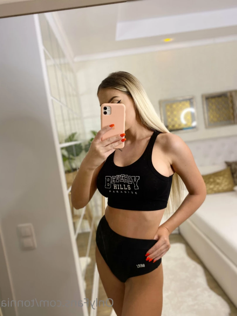 TonniaTaylor [ tonnia ] Onlyfans leaked photo 11069550 on Hotleaks.tv