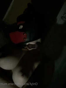 6900683