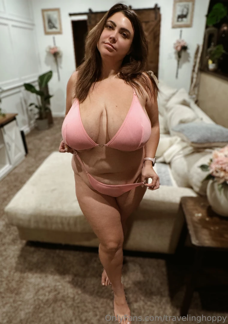 Traveling Hoppy [ travelinghoppy ] Onlyfans leaked photo 18633266 on Hotleaks.tv