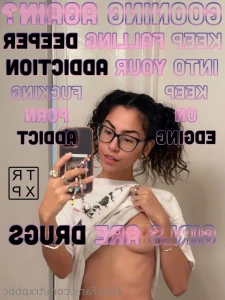 9568872