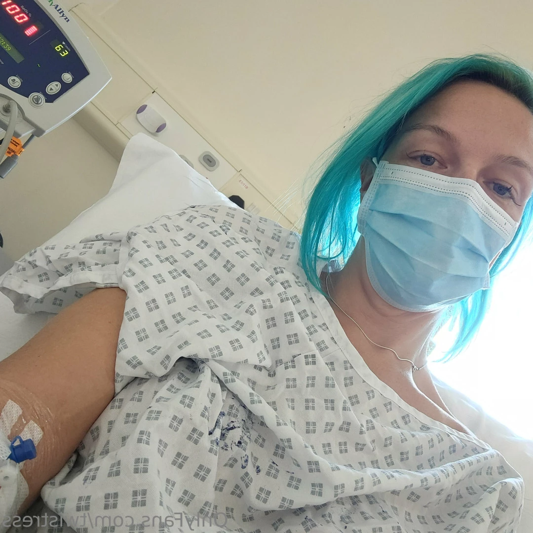 Twistress - Ultimate Brit Kinky Switch [ twistress ] Onlyfans leaked photo 6745611 on Hotleaks.tv