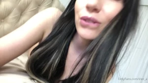 1612798