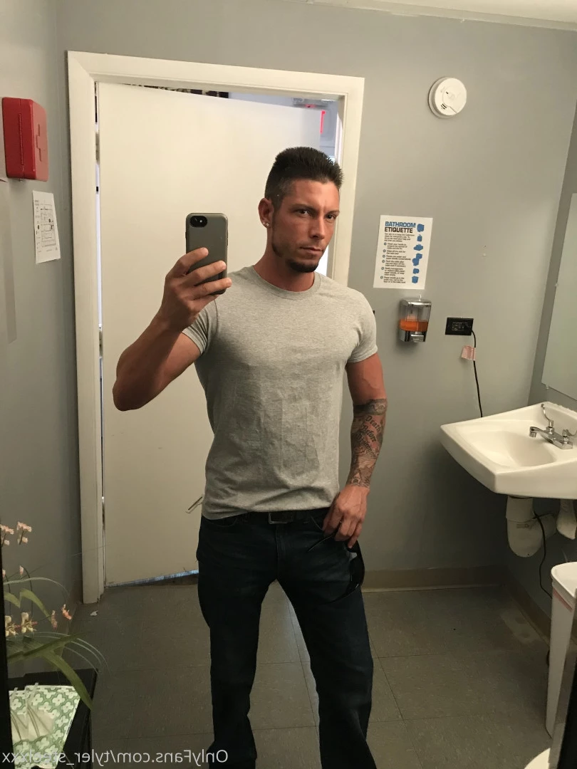 Tyler Steel [ tyler_steelxxx ] Onlyfans leaked photo 6529336 on Hotleaks.tv