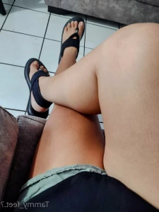 7081873