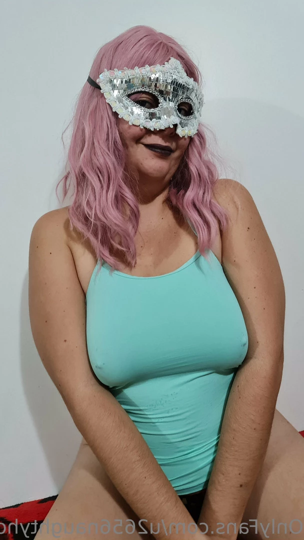 Naughty housewife🔥 [ u2656naughtyhousewife ] Onlyfans leaked photo 7825810 on Hotleaks.tv