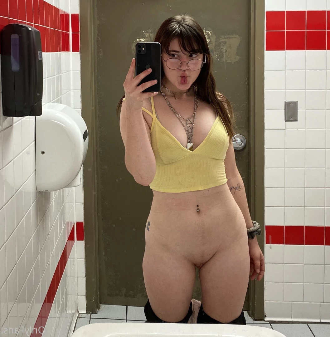Wren🌿 [ ultrathot ] Onlyfans leaked photo 7059188 on Hotleaks.tv