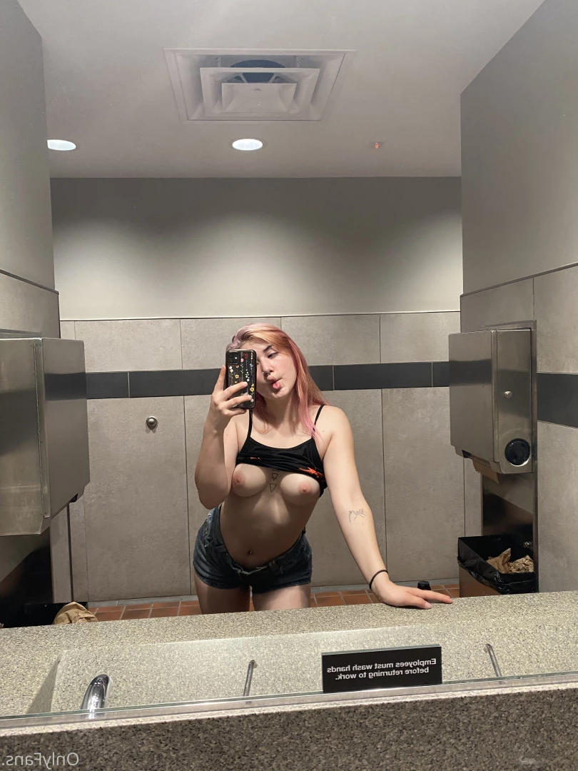 Wren🌿 [ ultrathot ] Onlyfans leaked photo 7065354 on Hotleaks.tv