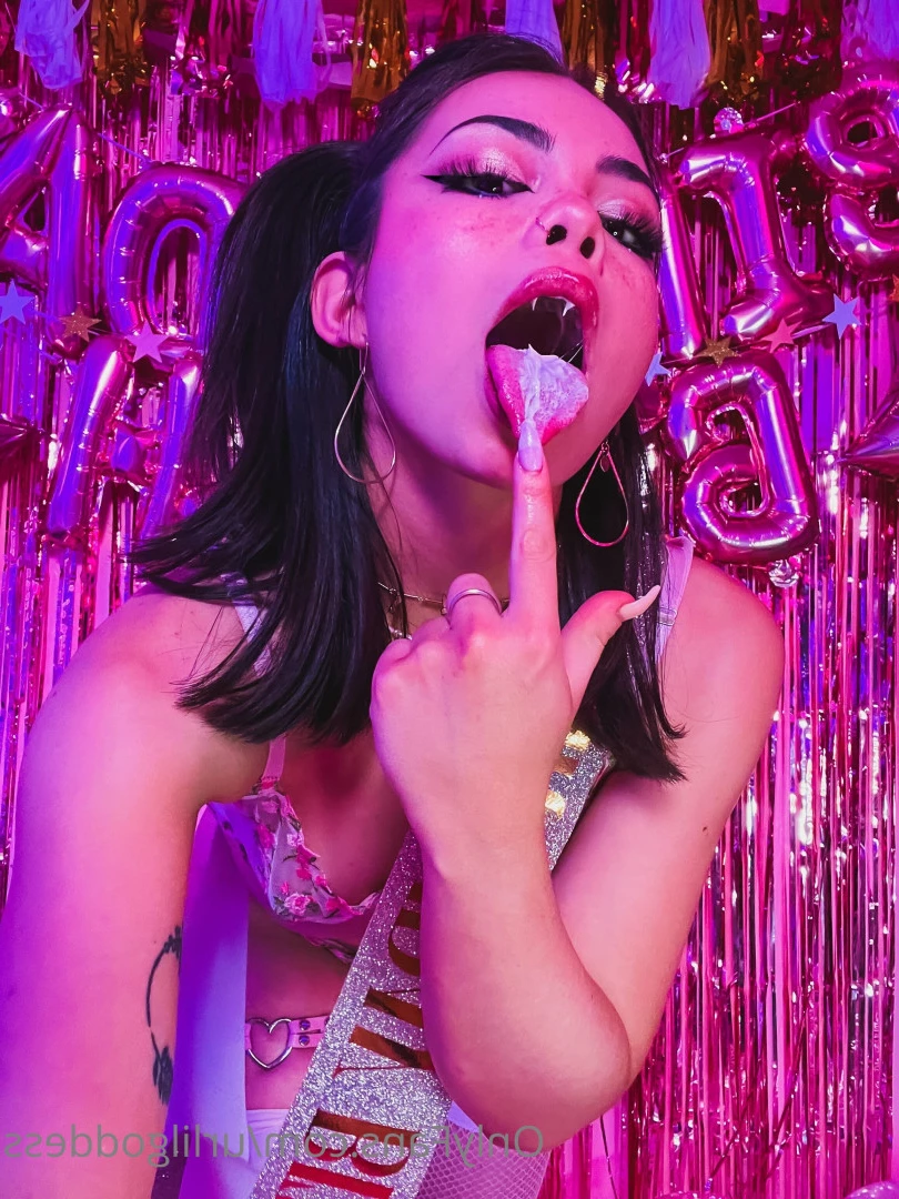 𝓾𝓻𝓵𝓲𝓵𝓰𝓸𝓭𝓭𝓮𝓼𝓼 [ urlilgoddess ] Onlyfans leaked photo 6511490 on Hotleaks.tv