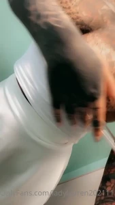 1613003