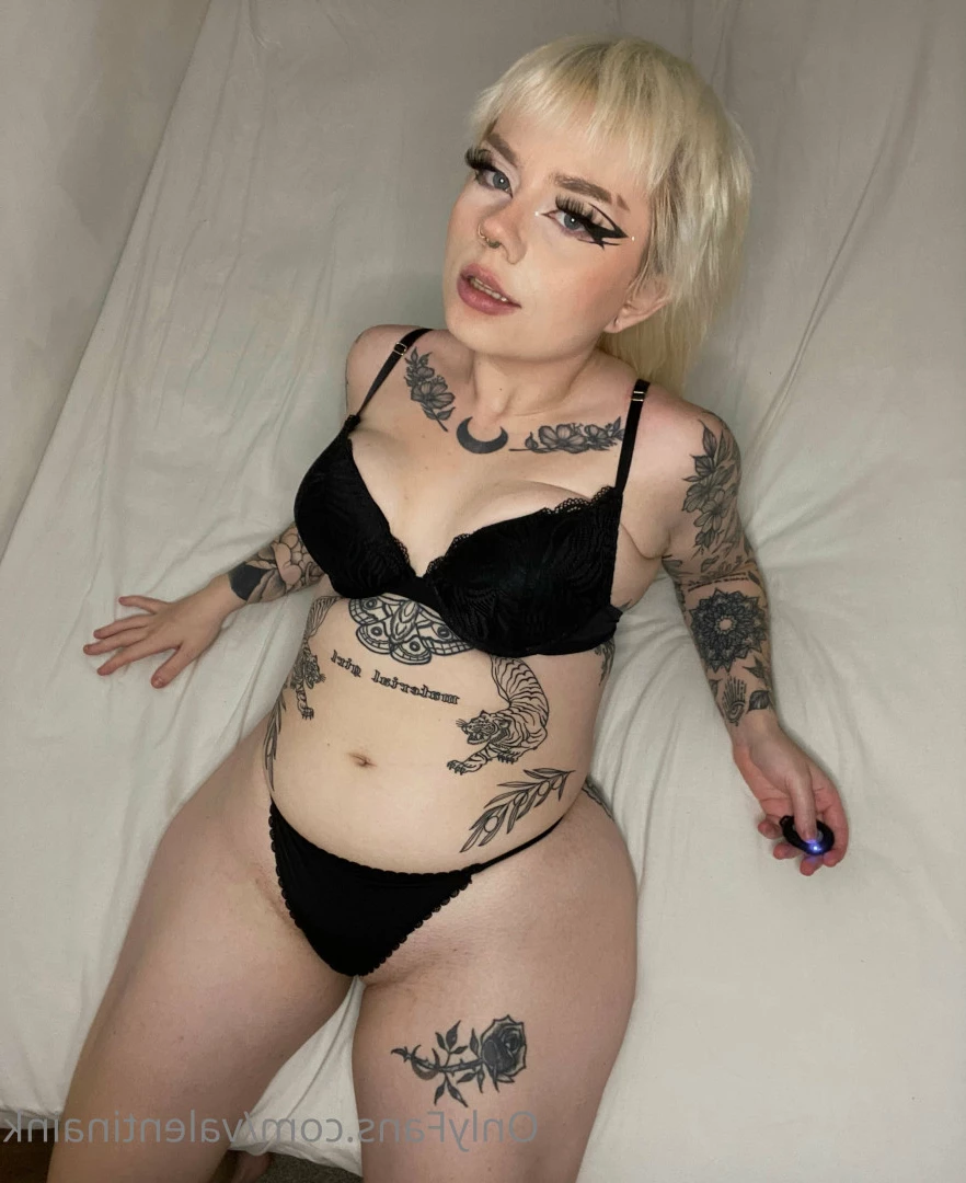 𝖁𝖆𝖑𝖊𝖓𝖙𝖎𝖓𝖆 🖤 [ valentinaink ] Onlyfans leaked photo 6683602 on Hotleaks.tv