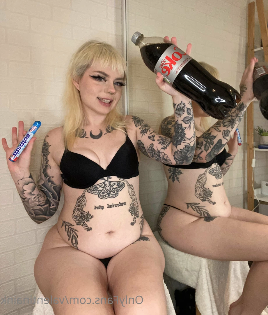 𝖁𝖆𝖑𝖊𝖓𝖙𝖎𝖓𝖆 🖤 [ valentinaink ] Onlyfans leaked photo 9693354 on Hotleaks.tv