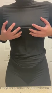 10538404