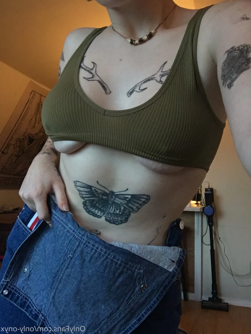 Vee Ciar ☽ [ veeginas ] Onlyfans leaked photo 7054087 on Hotleaks.tv
