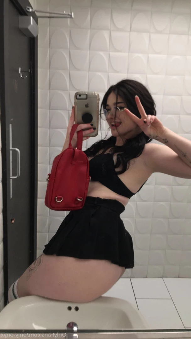 Vee Ciar ☽ [ veeginas ] Onlyfans leaked photo 7054961 on Hotleaks.tv