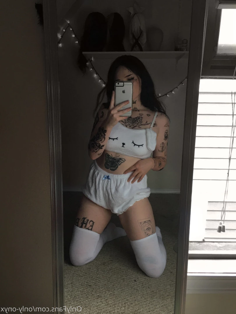 Vee Ciar ☽ [ veeginas ] Onlyfans leaked photo 7055288 on Hotleaks.tv