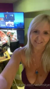 Velvet Skye [ velvetskye ] Onlyfans leaked video 6546883 on Hotleaks.tv