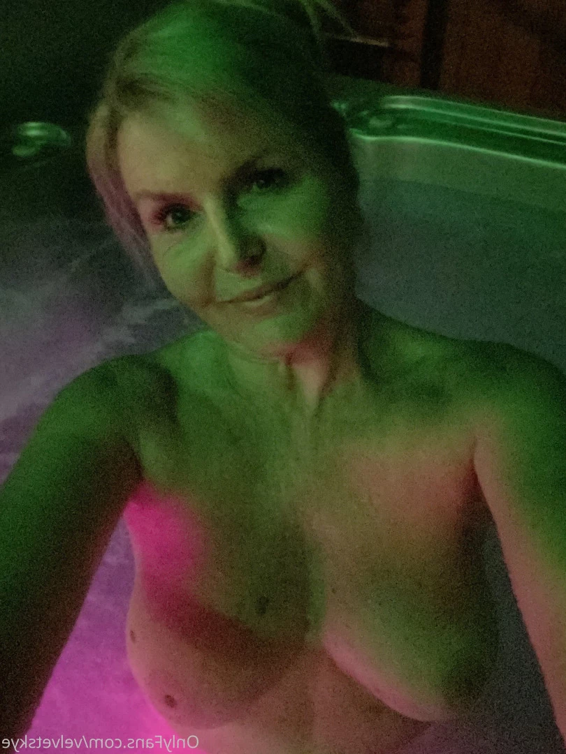 Velvet Skye [ velvetskye ] Onlyfans leaked photo 6903704 on Hotleaks.tv
