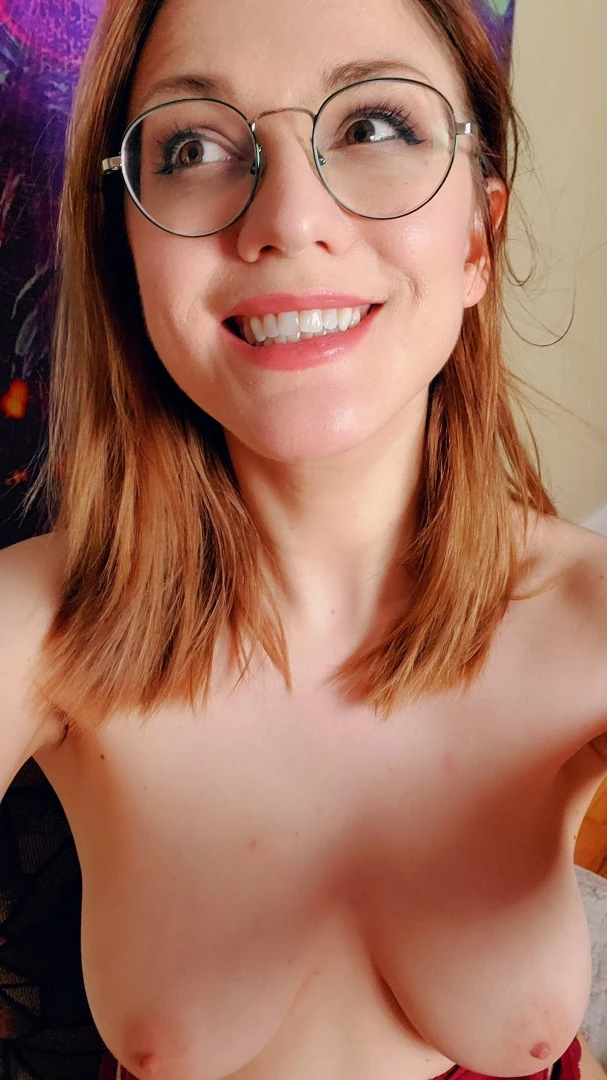 Weird Gal Yank-a-dick [ veronicadax ] Onlyfans leaked photo 10429865 on Hotleaks.tv