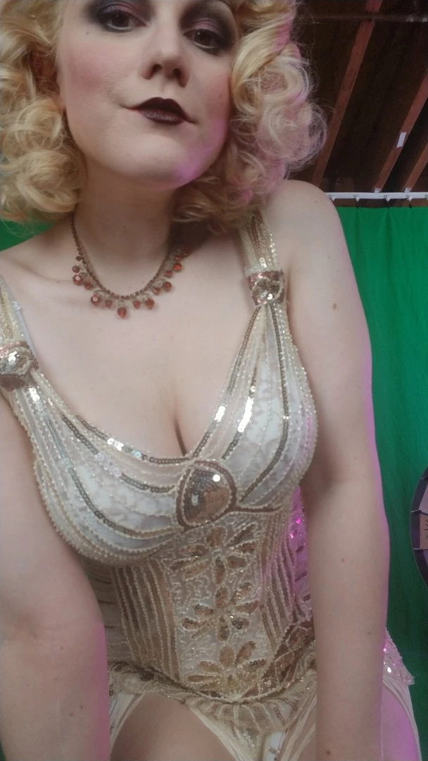 Weird Gal Yank-a-dick [ veronicadax ] Onlyfans leaked photo 10463154 on Hotleaks.tv