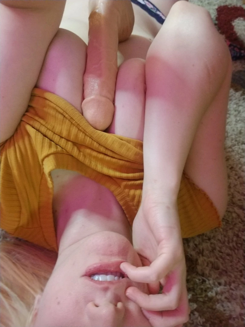 Weird Gal Yank-a-dick [ veronicadax ] Onlyfans leaked photo 10463536 on Hotleaks.tv