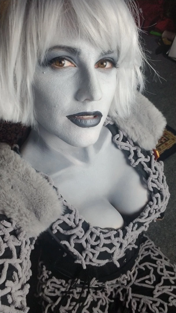 Weird Gal Yank-a-dick [ veronicadax ] Onlyfans leaked photo 10480455 on Hotleaks.tv