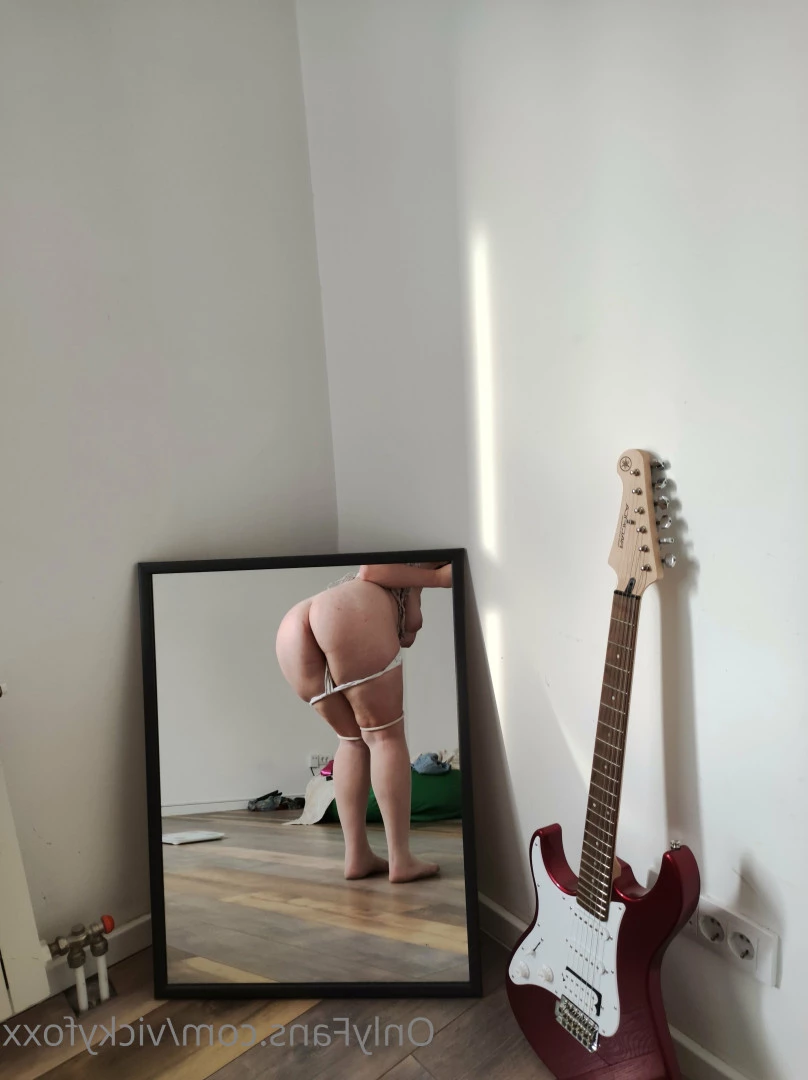 Vicky Foxx [ vickyfoxx ] Onlyfans leaked photo 6966210 on Hotleaks.tv