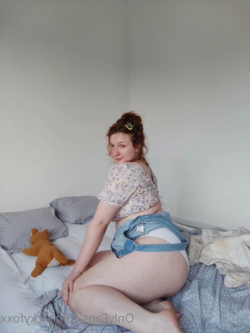 Vicky Foxx [ vickyfoxx ] Onlyfans leaked photo 6969727 on Hotleaks.tv