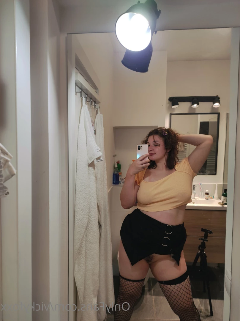 Vicky Foxx [ vickyfoxx ] Onlyfans leaked photo 6972426 on Hotleaks.tv