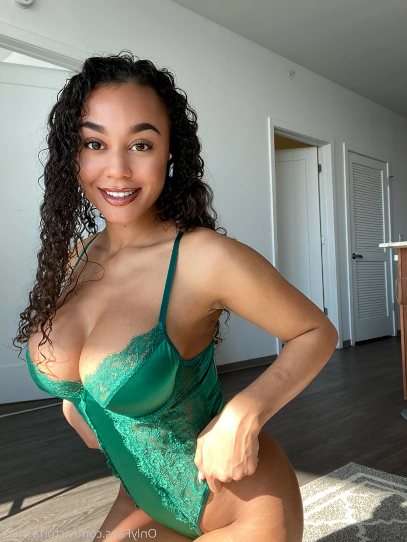 💦VIP Victoria Vivre💦 [ victoria_vivre ] Onlyfans leaked photo 7052573 on Hotleaks.tv