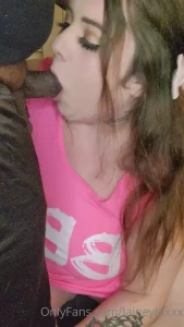 1615027
