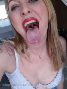 6887795